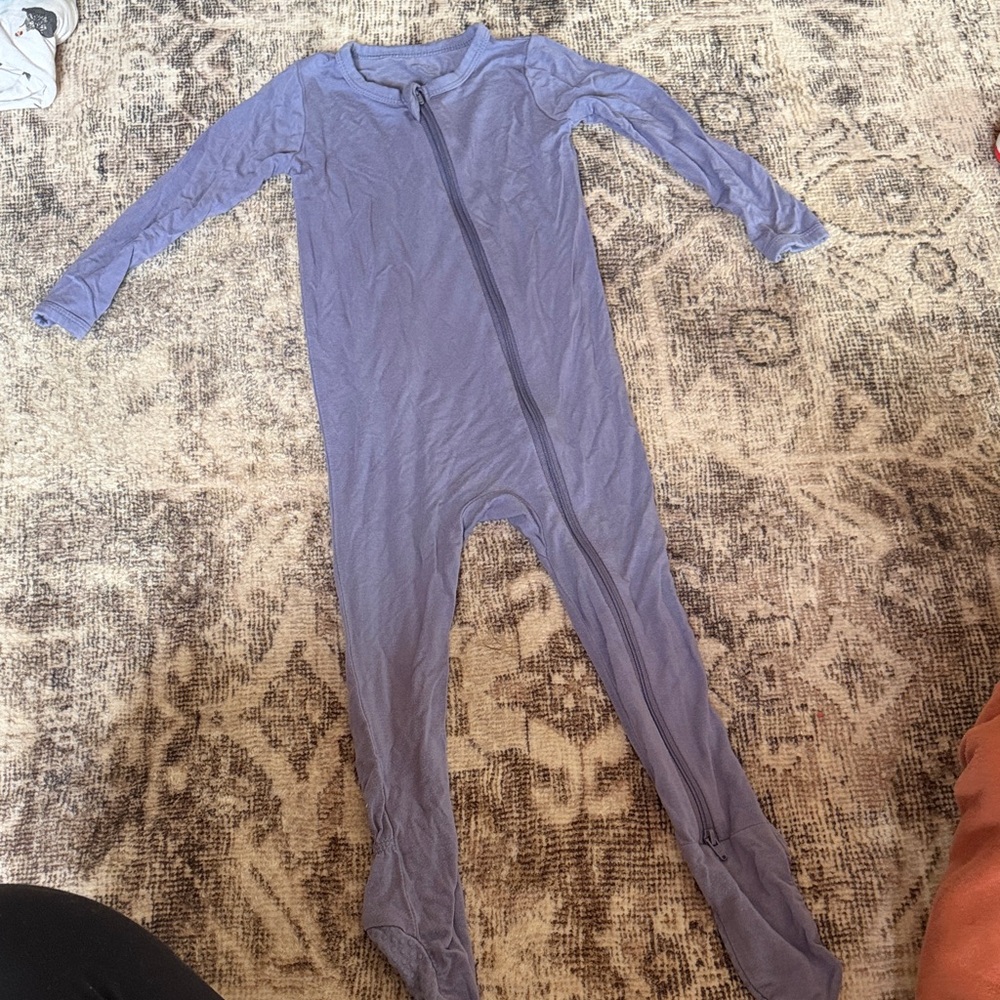 Kyte 18-24 months footie **fits big/long**